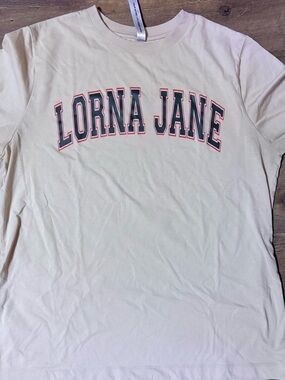 Lorna Jane Cream Graphic Tee Sz Lrg